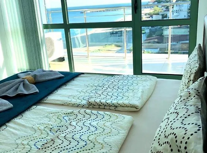 17 Kabakum Beach, Vladimir Raichev 63 Apartament *